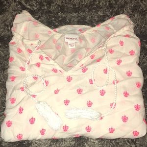 Long sleeve pineapple design shirt